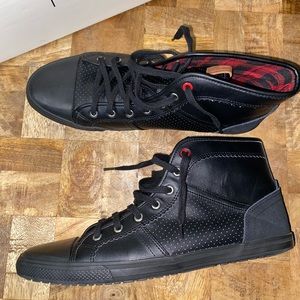 GENTLY USED Ben Sherman Sneakers